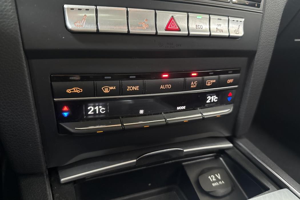 MERCEDES-BENZ E 2013