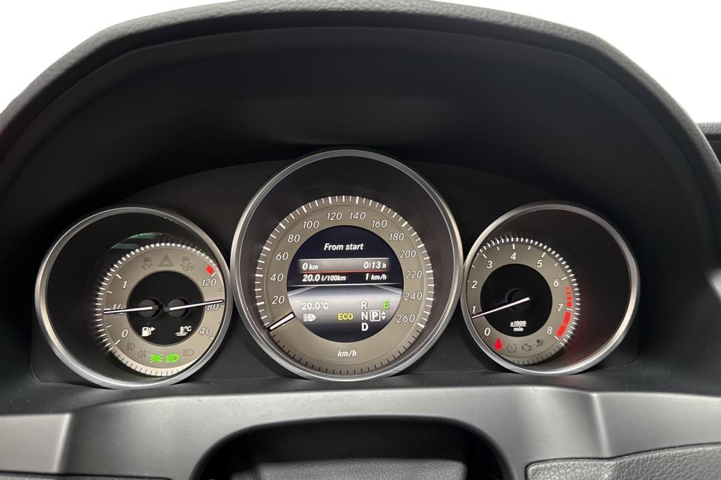 MERCEDES-BENZ E 2013