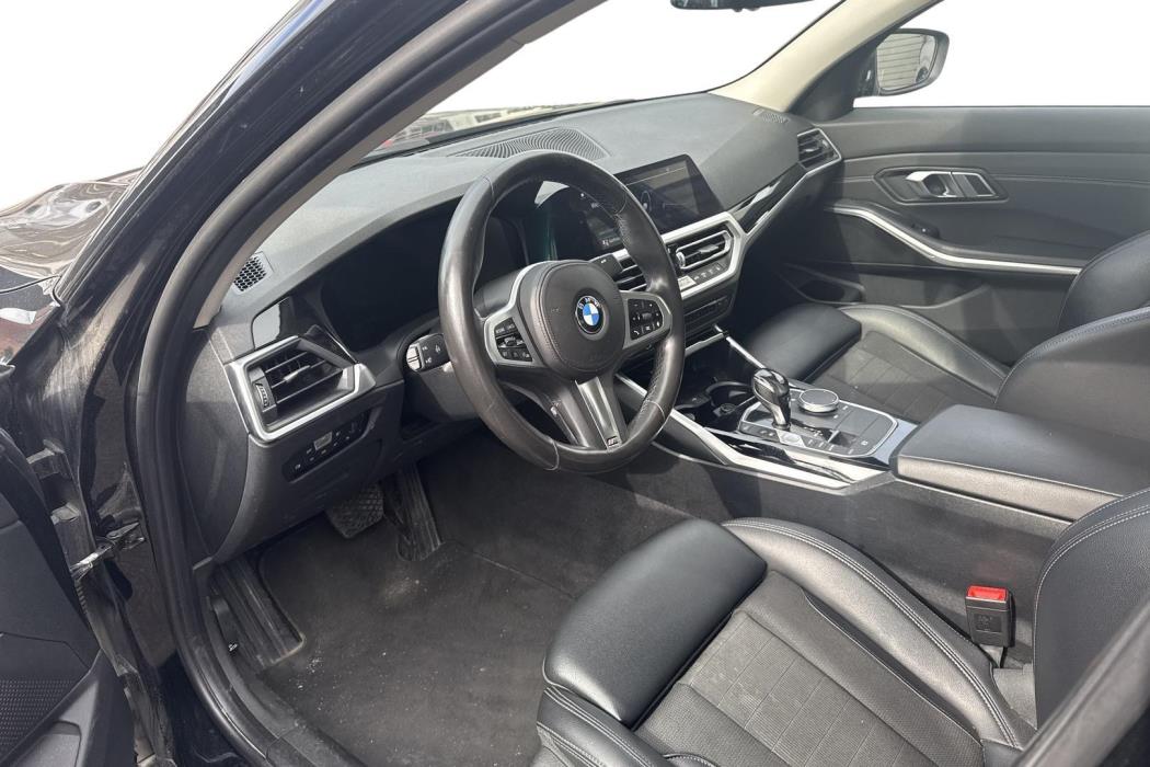 BMW 330 2020