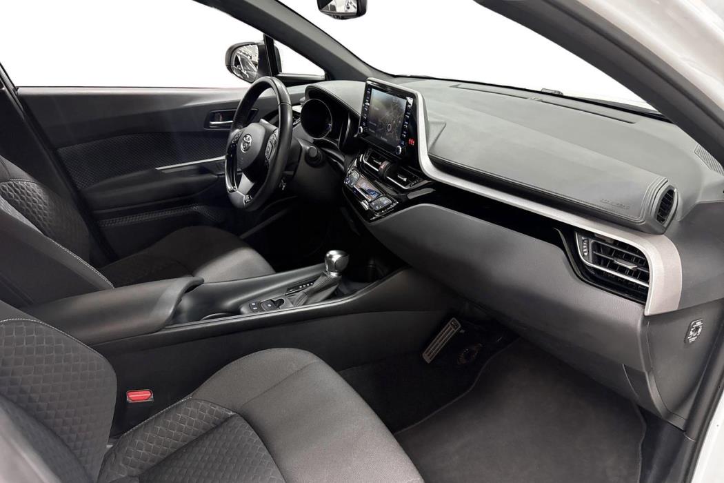TOYOTA C-HR 2021