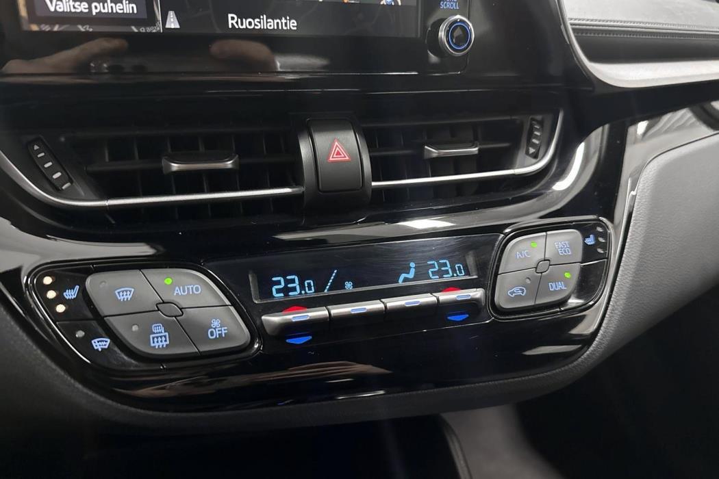 TOYOTA C-HR 2021