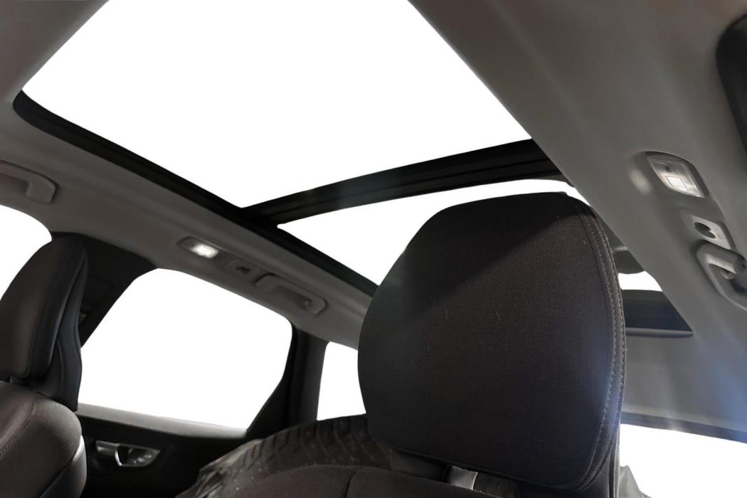 Volvo XC60 2022