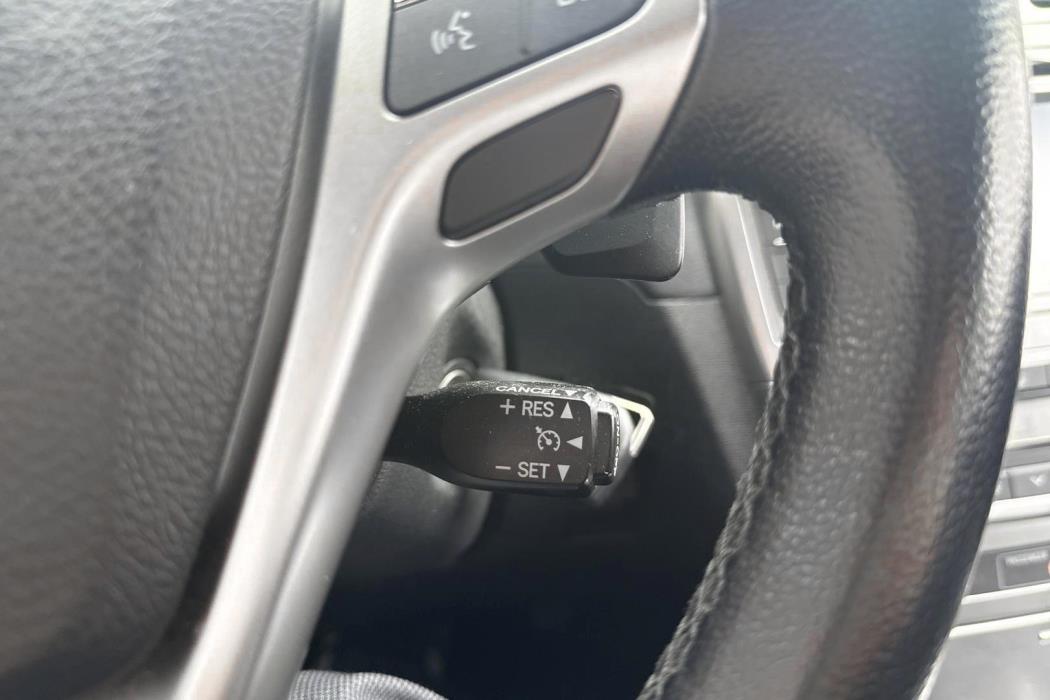 TOYOTA AVENSIS 2015