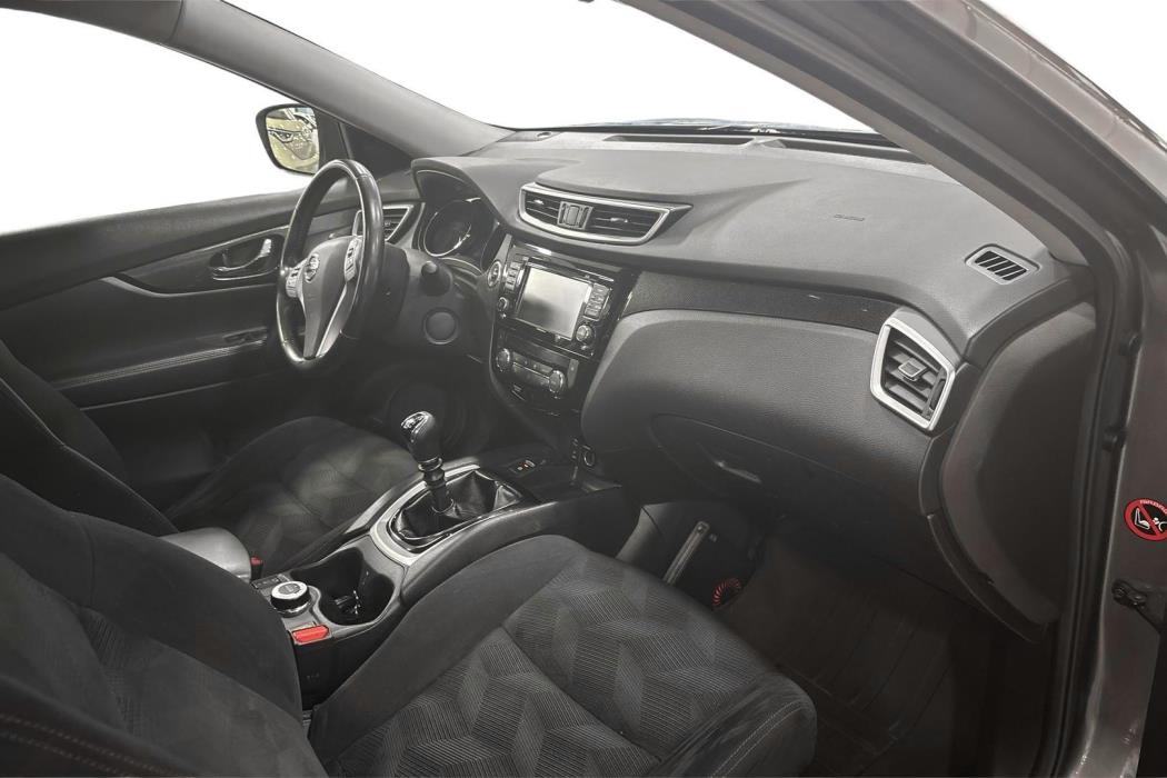 NISSAN X-TRAIL 2015