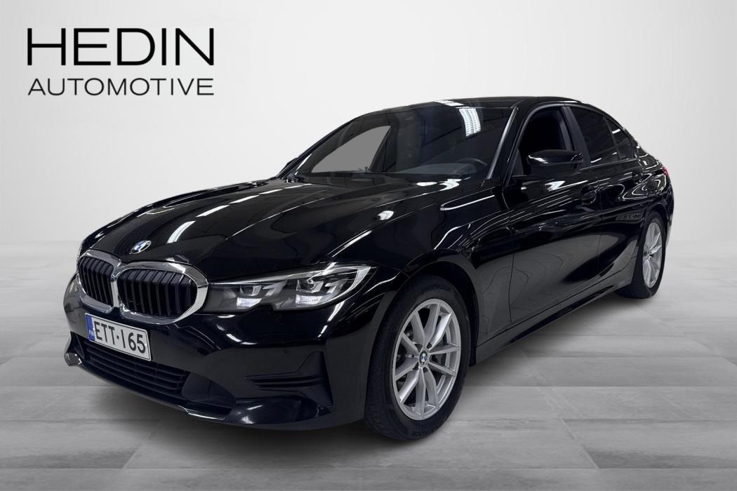 BMW 330 2021