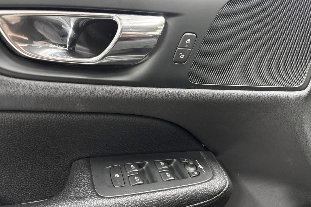 VOLVO V60 2019