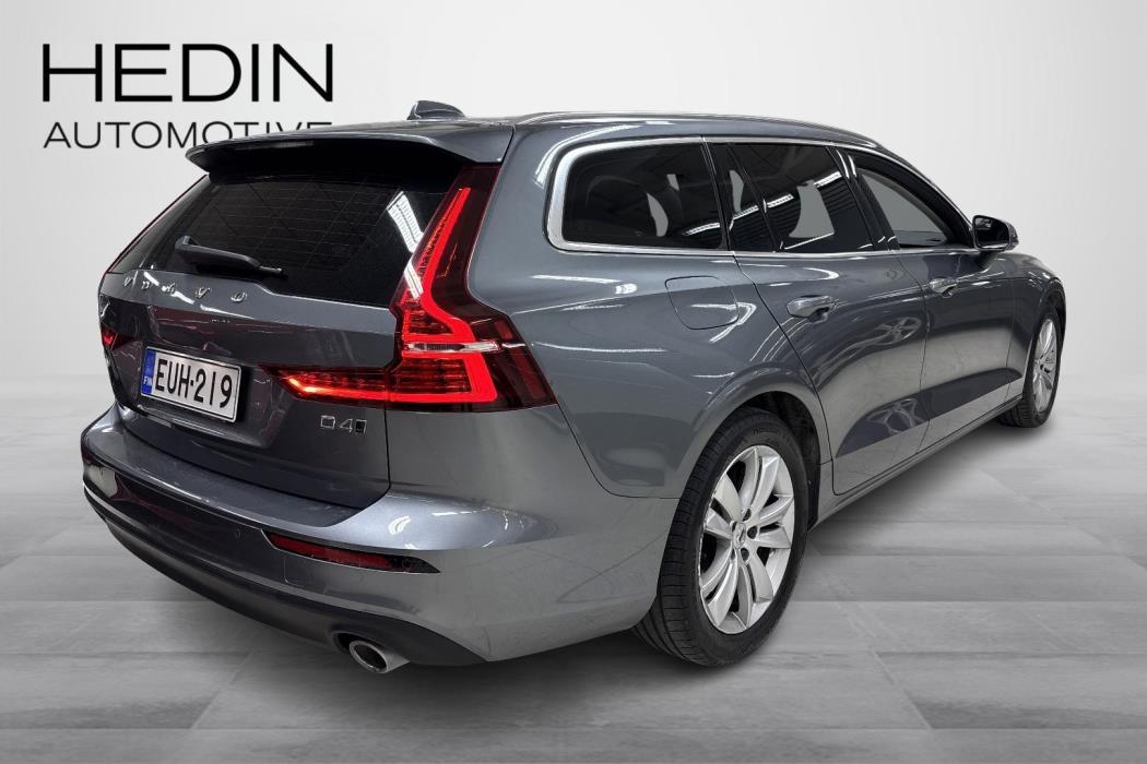 VOLVO V60 2019