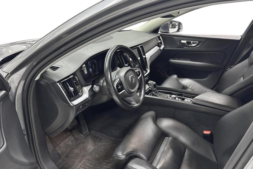 VOLVO V60 2019