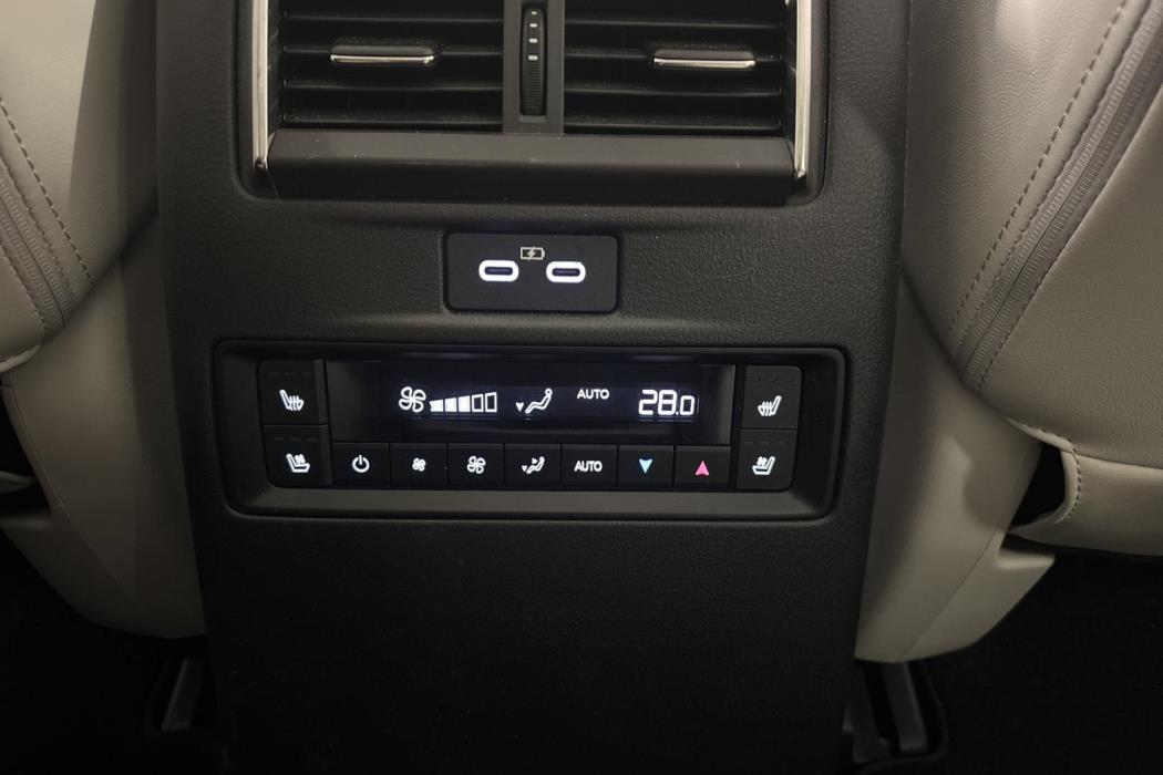 Mazda CX-80 2025