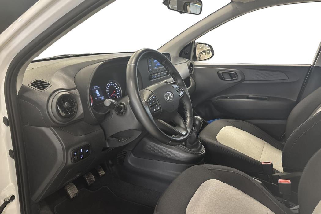 HYUNDAI i10 2021