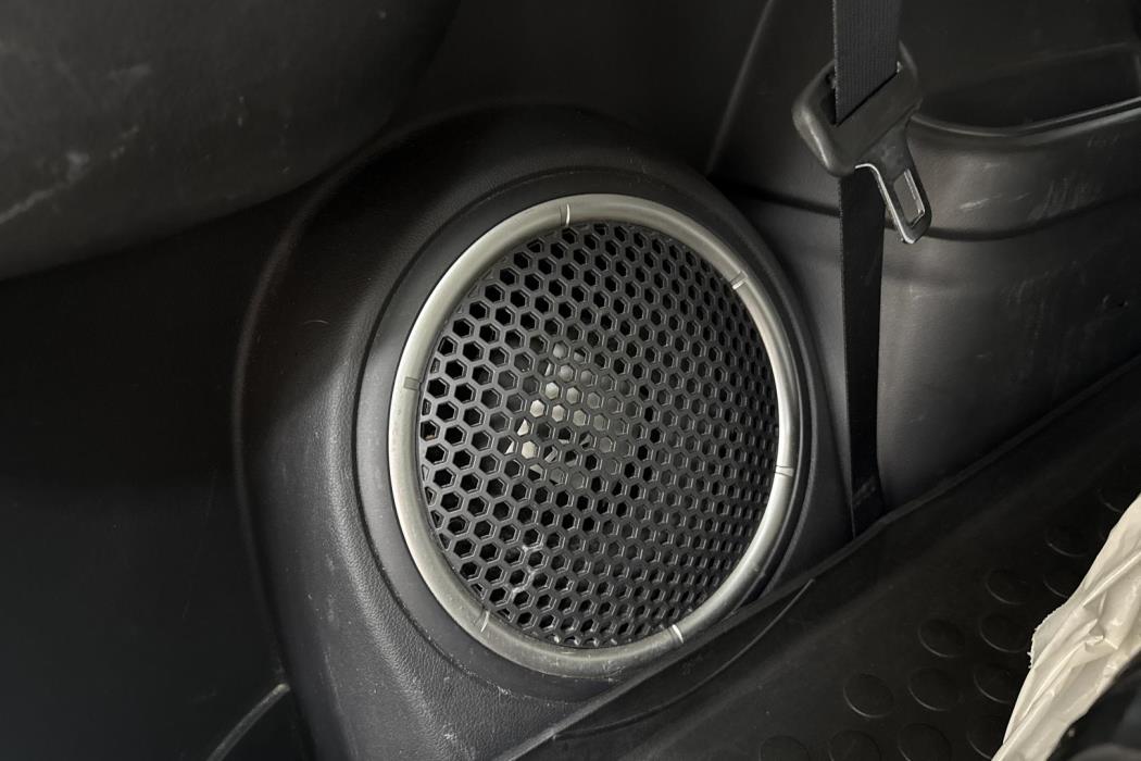 MITSUBISHI OUTLANDER 2016