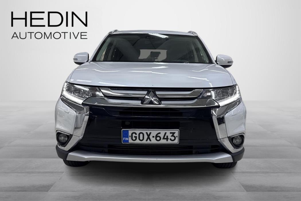 MITSUBISHI OUTLANDER 2016