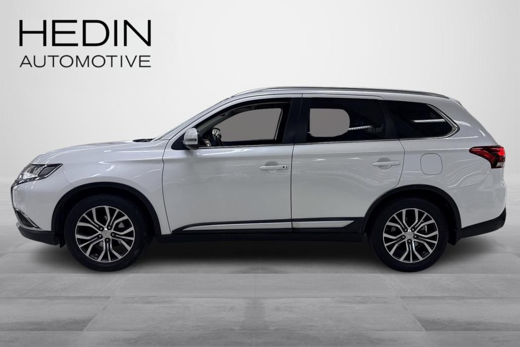 MITSUBISHI OUTLANDER 2016