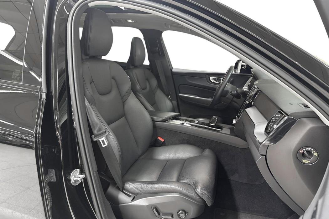 Volvo XC60 2023