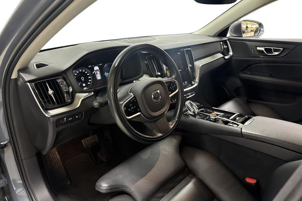 Volvo V60 2022