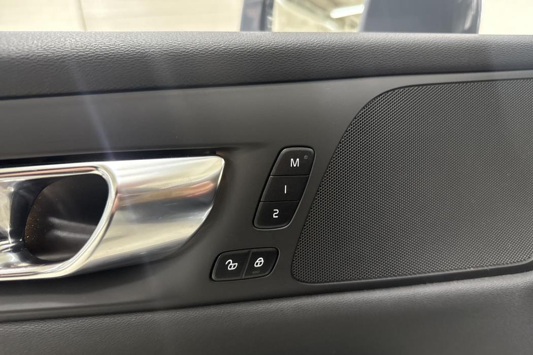 Volvo V60 2022