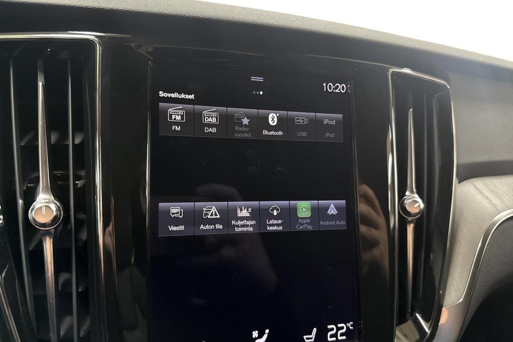 Volvo V60 2022