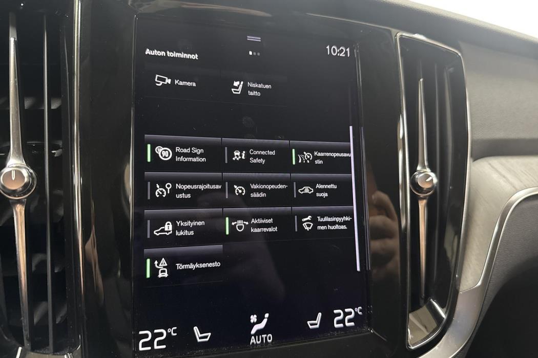 Volvo V60 2022