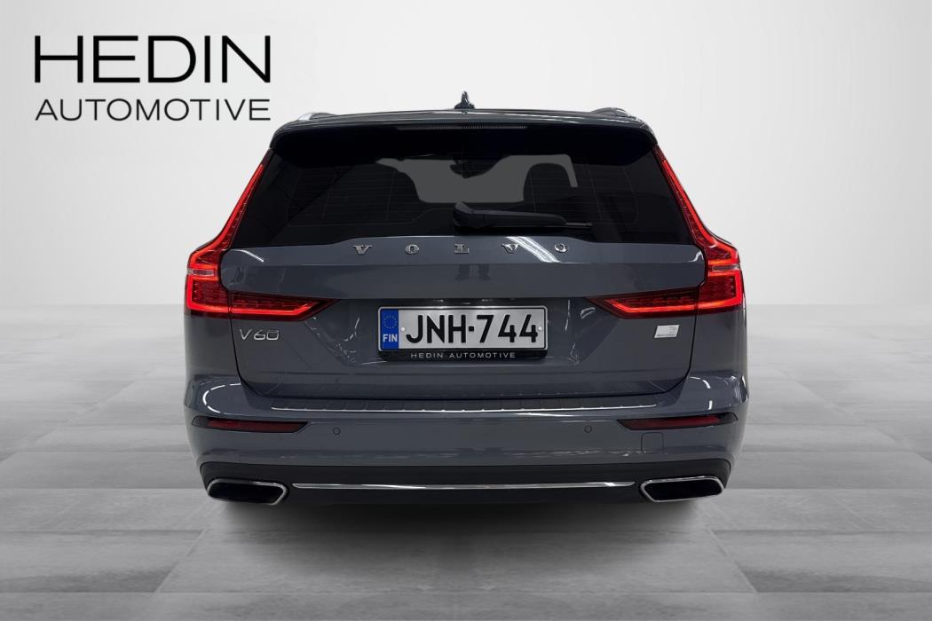 Volvo V60 2022