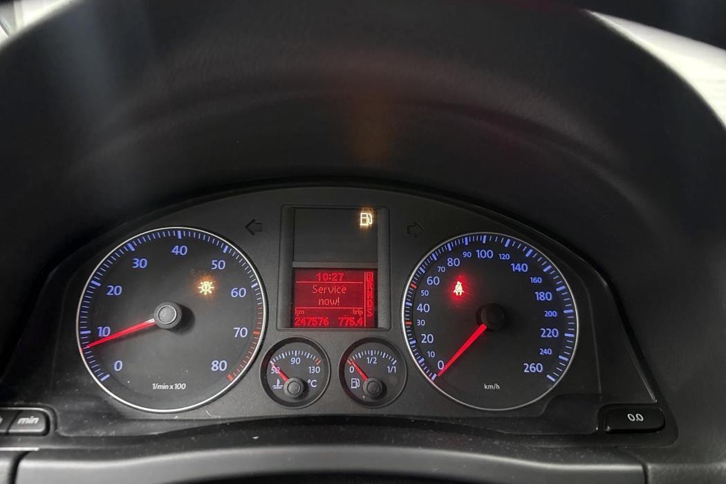 VOLKSWAGEN GOLF PLUS 2009