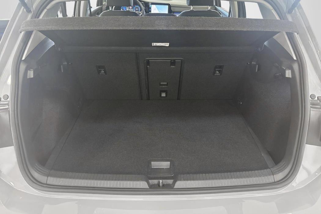 Volkswagen Golf 2021