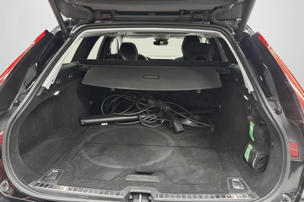 Volvo V90 2023