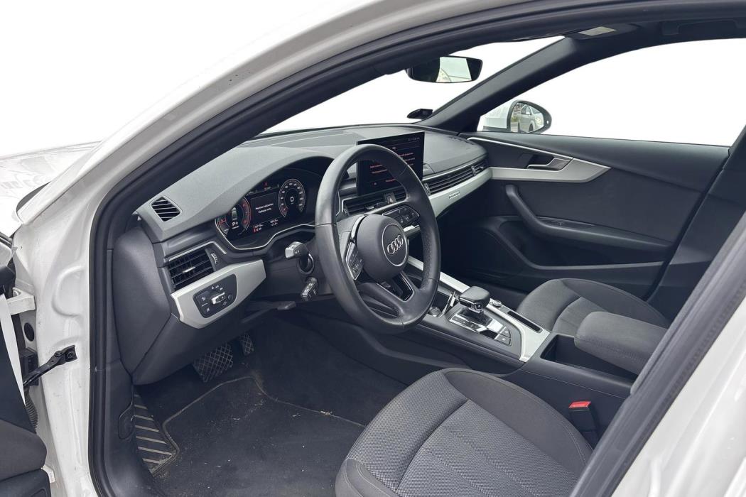 Audi A4 2023