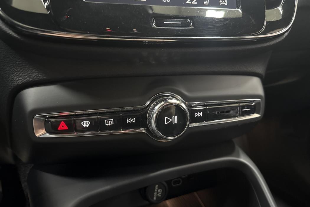 Volvo XC40 2021
