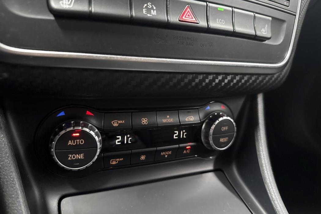 Mercedes-Benz A 2015