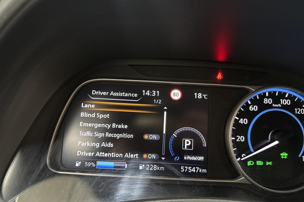 NISSAN Leaf 2021