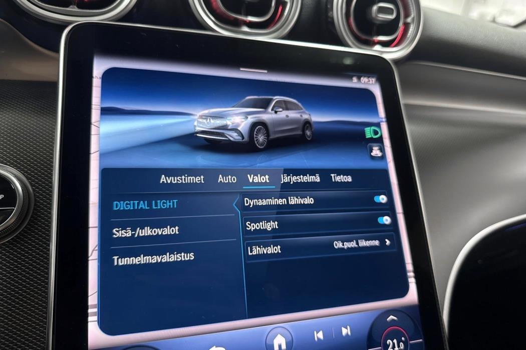Mercedes-Benz GLC 2023