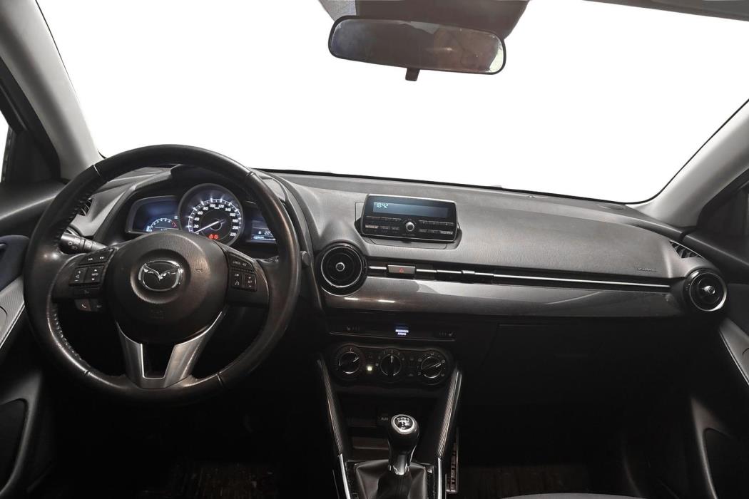 Mazda Mazda2 2016