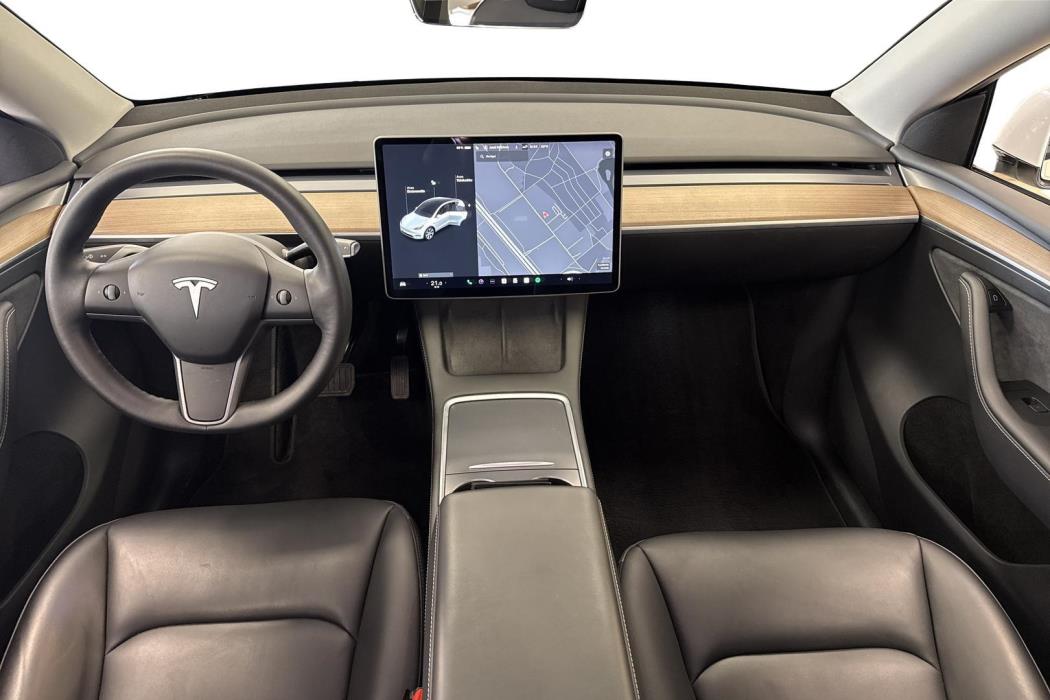 Tesla Model Y 2021