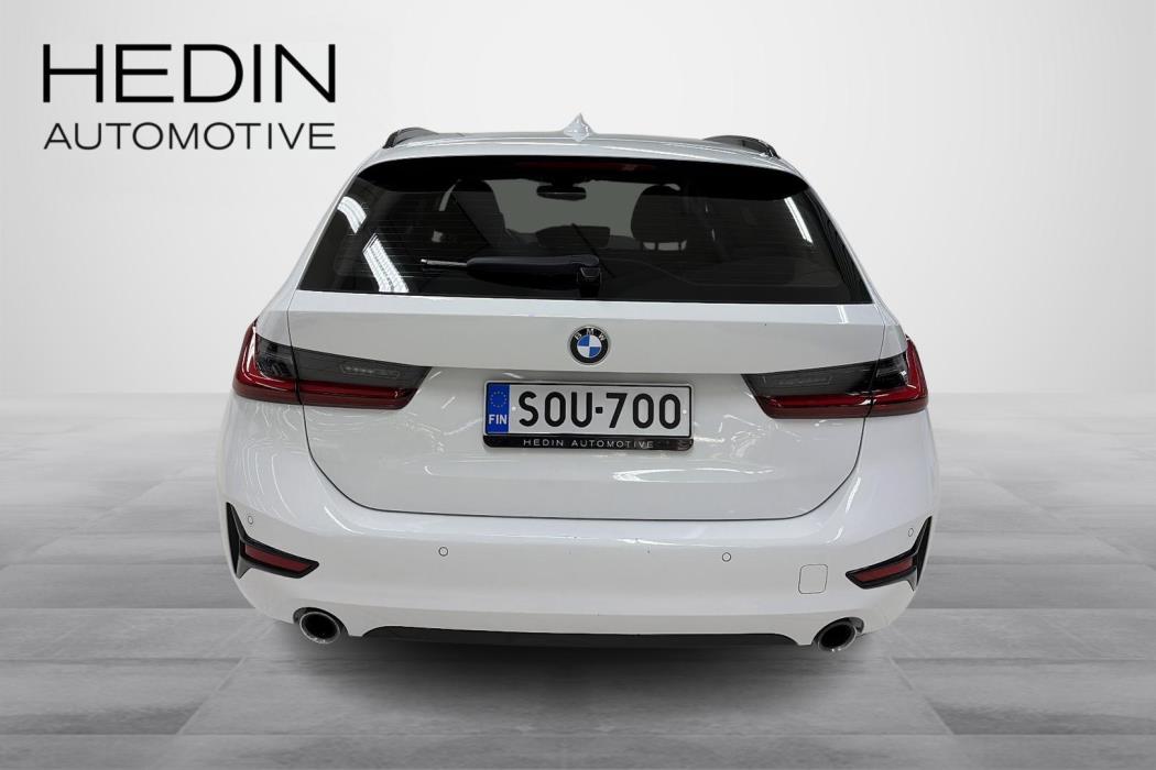 BMW 320 2022