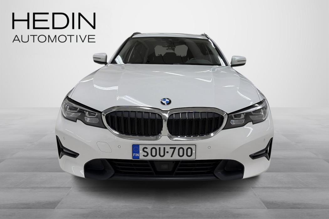 BMW 320 2022
