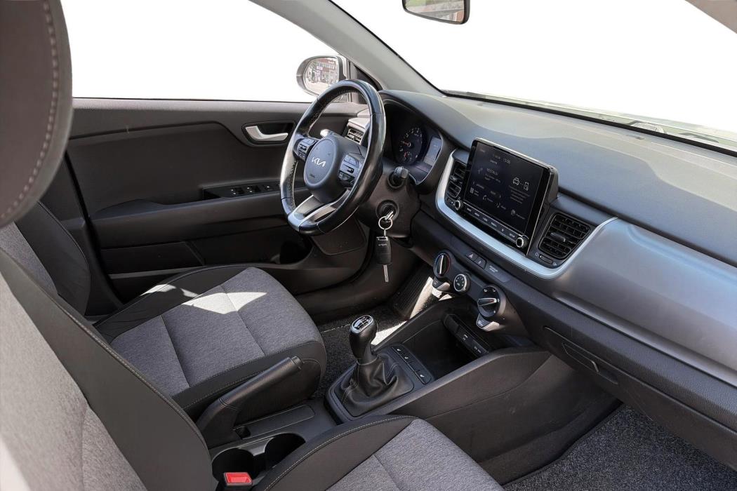 KIA STONIC 2022