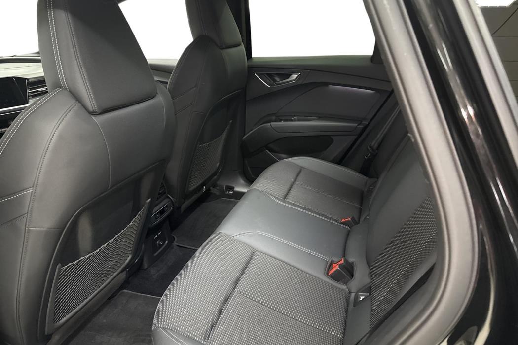 Audi Q4 e-tron 2023