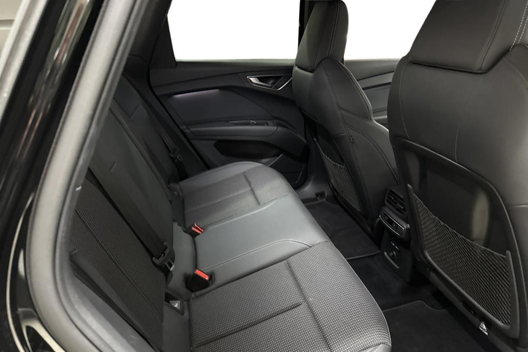 Audi Q4 e-tron 2023