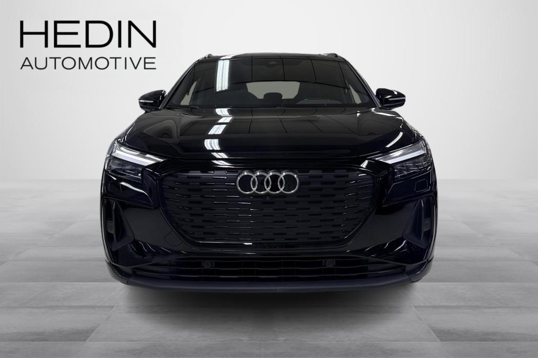 Audi Q4 e-tron 2023