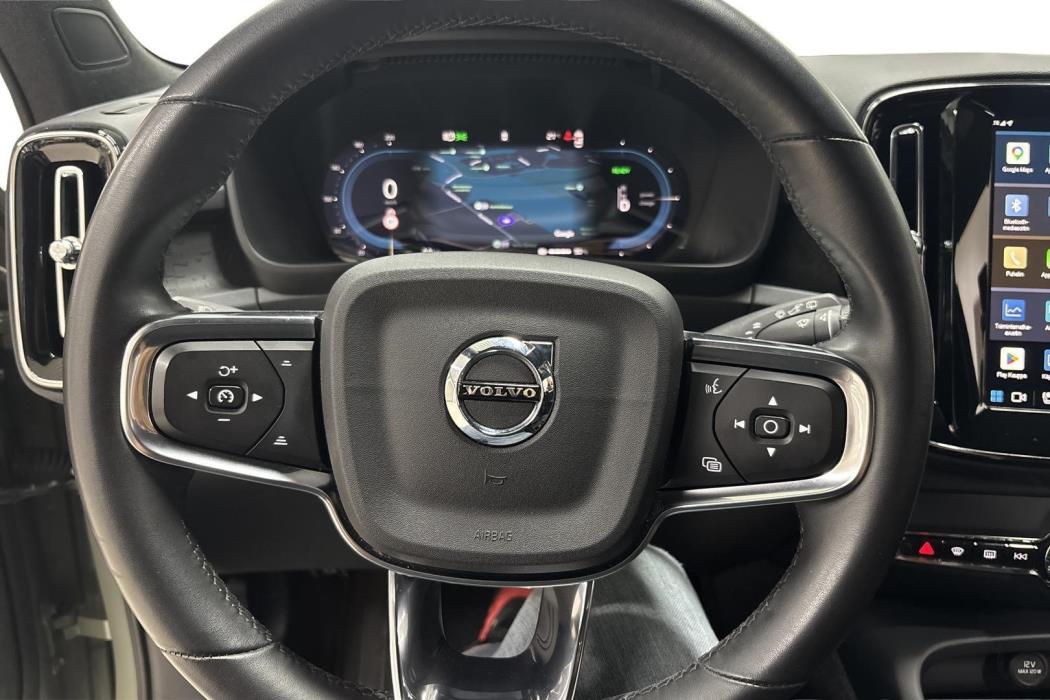Volvo XC40 2024