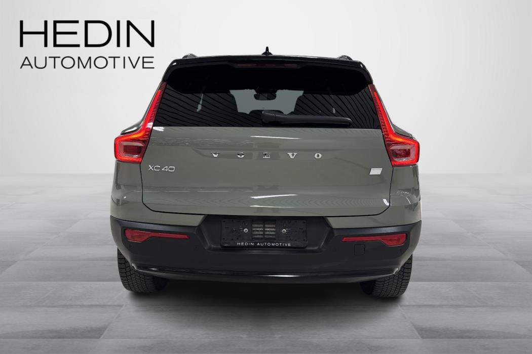 Volvo XC40 2024