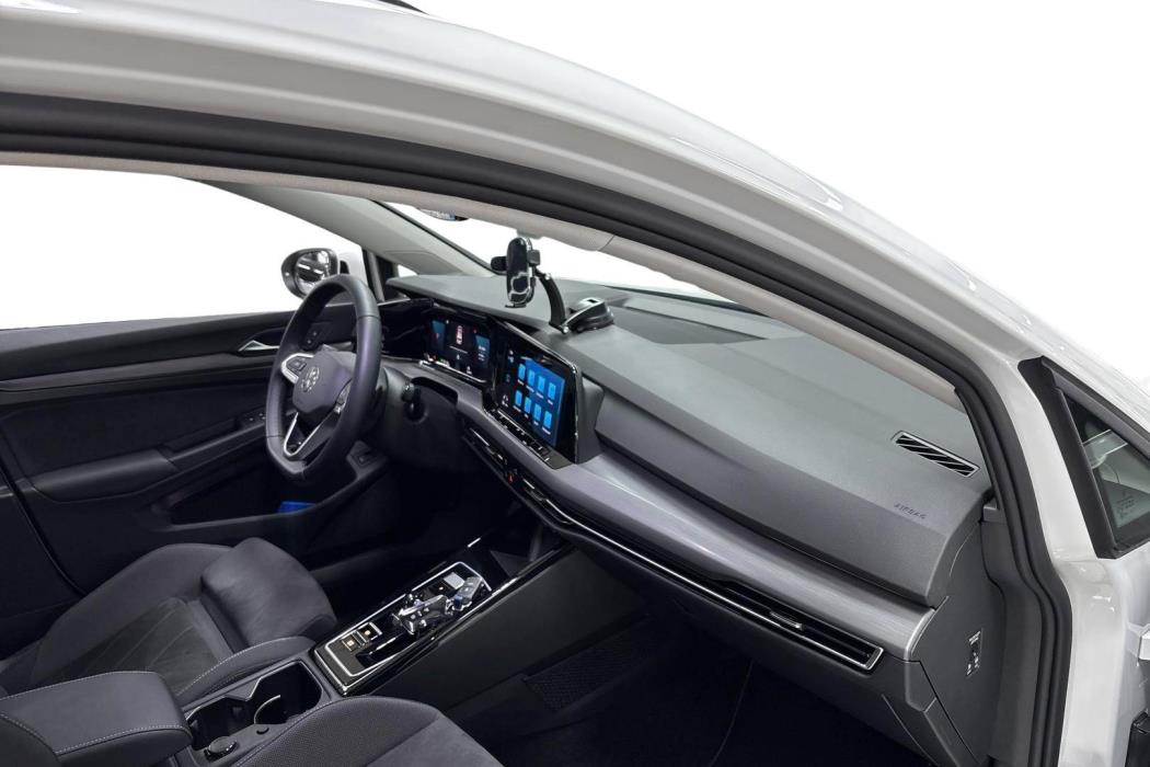 Volkswagen Golf 2024