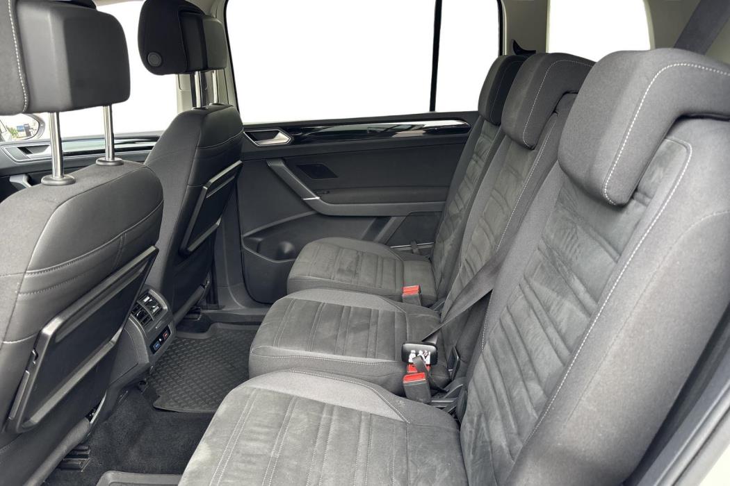 VOLKSWAGEN TOURAN 2017