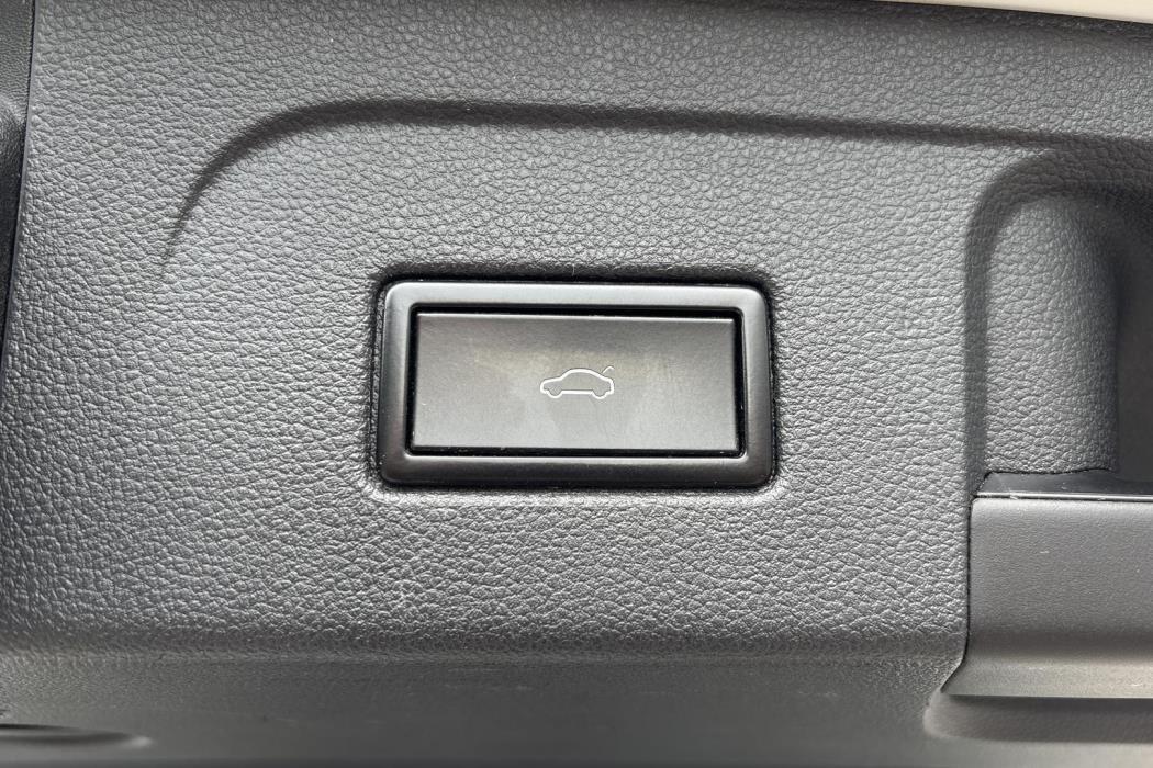 VOLKSWAGEN TOURAN 2017