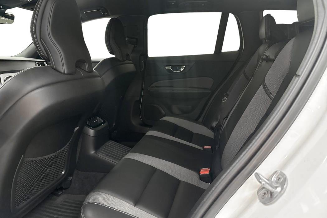 Volvo V60 2022