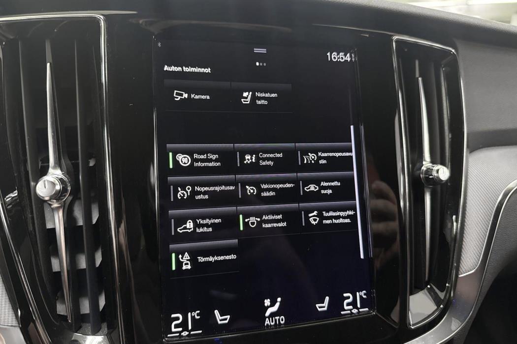 Volvo V60 2022