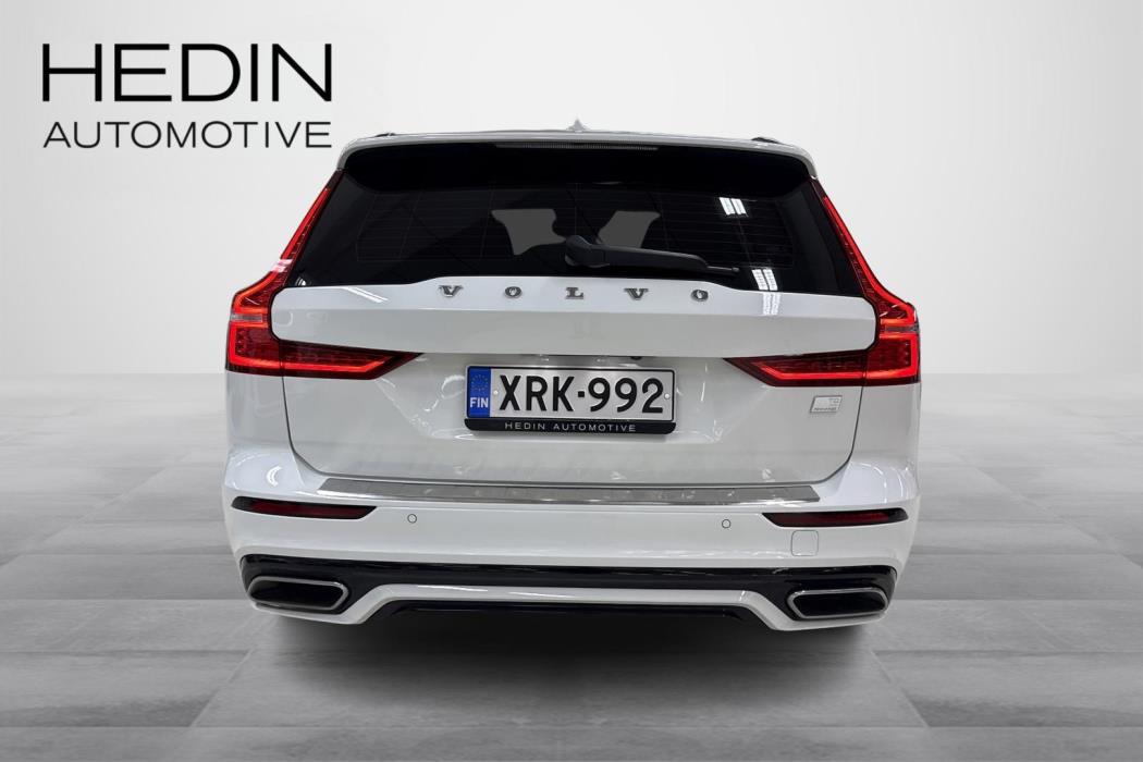 Volvo V60 2022