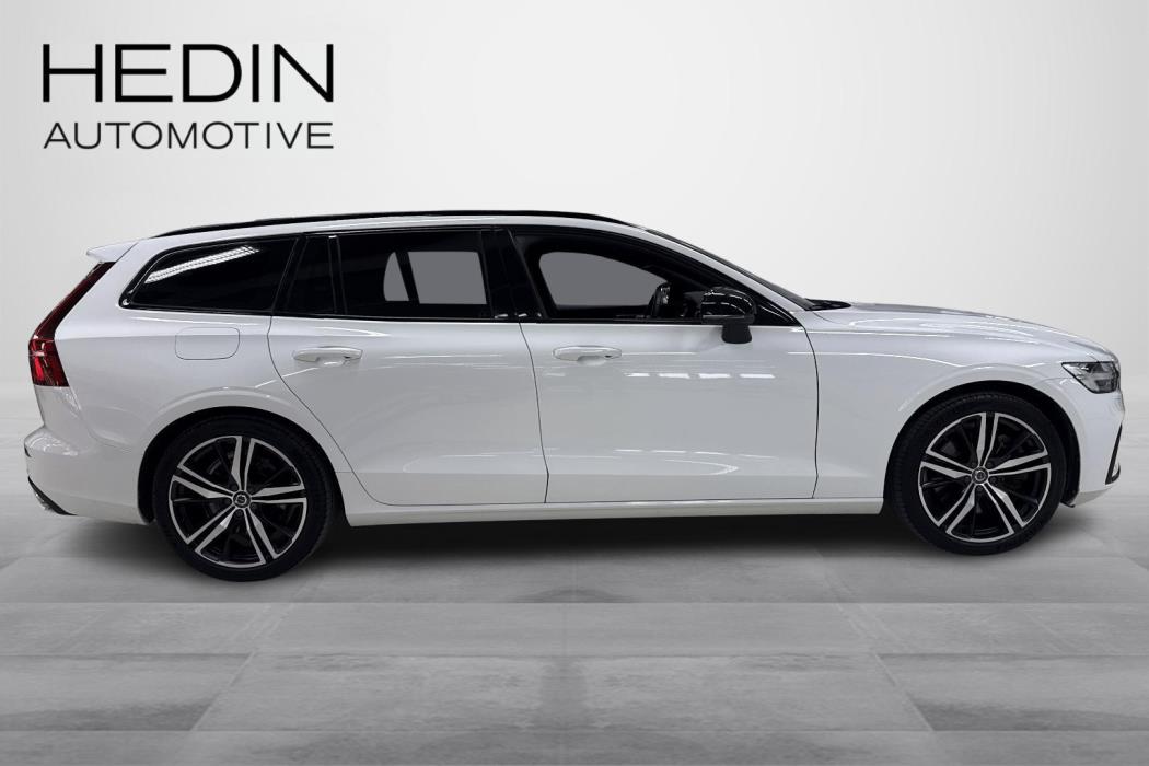 Volvo V60 2022
