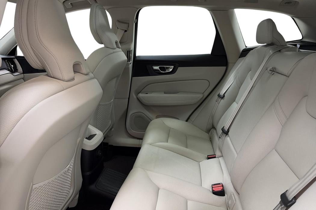 Volvo XC60 2022