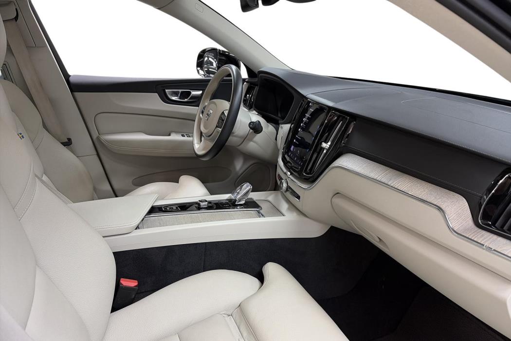 Volvo XC60 2022
